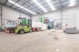 Nave industrial en venta en El Llano en Gijón