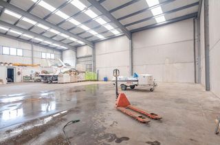 Nave industrial en venta en El Llano en Gijón