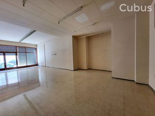 Local comercial en alquiler en Olot