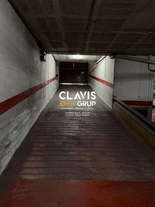 Garaje en venta en La Prosperitat en Barcelona