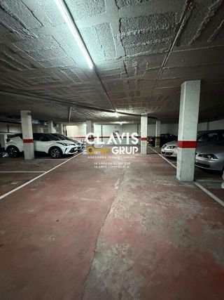 Garaje en venta en La Prosperitat en Barcelona