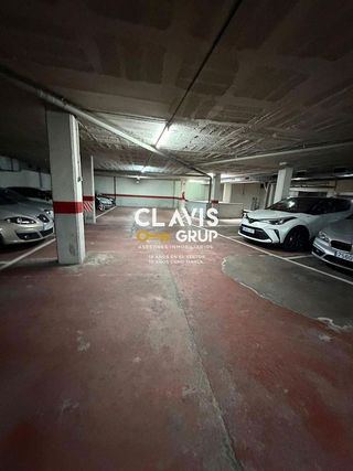 Garaje en venta en La Prosperitat en Barcelona