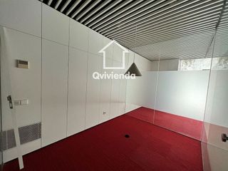 Local comercial en venta en Centre - Cordelles en Cerdanyola del Vallès