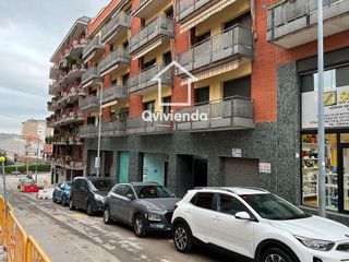 Local comercial en venta en Font Verda en Granollers