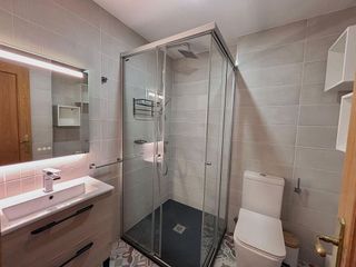 Piso en alquiler en Valdeacederas en Madrid