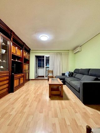 Piso en alquiler en Canillas en Madrid