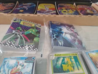 Lotto 6 Tin + 250+ Carte Pokémon