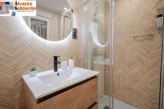 Piso en venta en Barrio de Zaidín en Granada