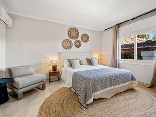 Chalet en alquiler en Los Naranjos - Las Brisas en Marbella