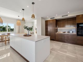 Chalet en alquiler en Los Naranjos - Las Brisas en Marbella