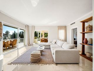 Chalet en alquiler en Los Naranjos - Las Brisas en Marbella