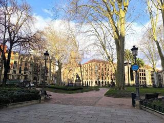 Local comercial en alquiler en Barrio de Abando en Bilbao