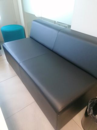 Mueble de oficina madera y blanco