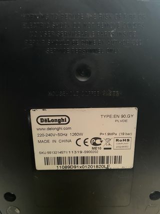 Cafetera Nespresso DeLonghi