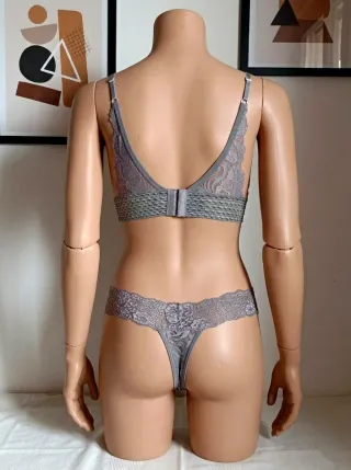 Completo intimo grigio,  reggiseno imbottito, slip