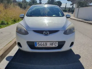 Mazda 2 2011