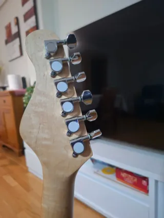 Guitarra Eléctrica Negra