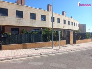Casa adosada en venta en Plaza de Toros - Las Tenerías en Aranda de Duero
