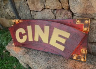 Antiguo Cartel Rótulo Luminoso de Cine metálico.