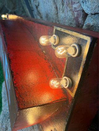 Antiguo Cartel Rótulo Luminoso de Cine metálico.