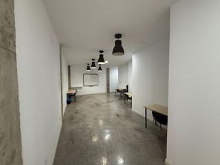 Local comercial en alquiler en Ensanche - Diputación en Alicante