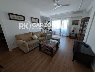 Piso en alquiler en Centro en Almería