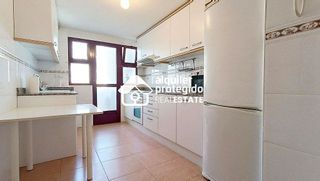 Ático en alquiler en Mercado en Alicante