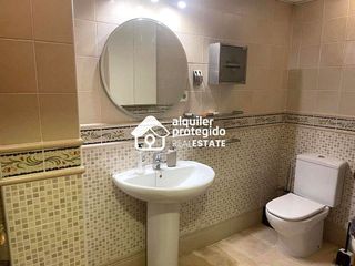 Ático en alquiler en Mercado en Alicante