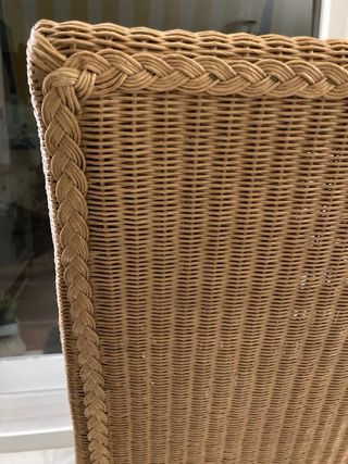 Mesa Comedor Cristal Biselado y 6 Sillas Mimbre