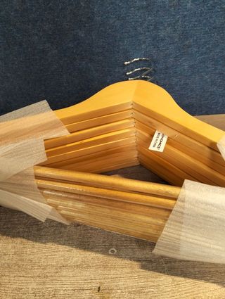 Juego 20 Perchas Madera maciza SONGMICS CRW001-20