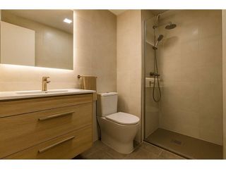 Piso en venta en Parque Atlántico - Los Arcos - Aeropuerto Viejo en Sevilla