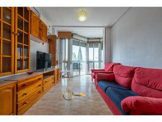 Piso en venta en Parque Atlántico - Los Arcos - Aeropuerto Viejo en Sevilla