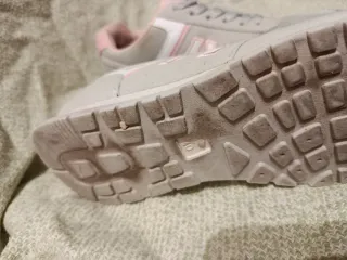 Zapatillas New Balance Gris y Rosa