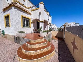 Casa adosada en venta en Altos - La Florida en Orihuela