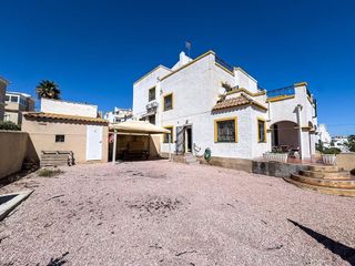 Casa adosada en venta en Altos - La Florida en Orihuela