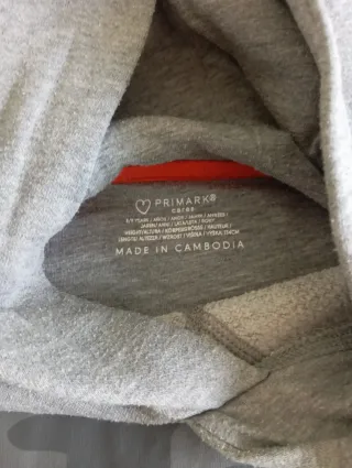 LOTE DE 3 SUDADERAS. Talla 8/9 Años