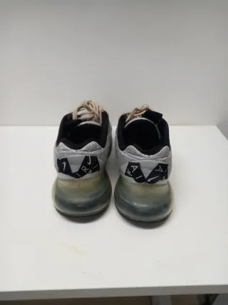 Zapatillas Nike Air Max 720 Plata y Rojo