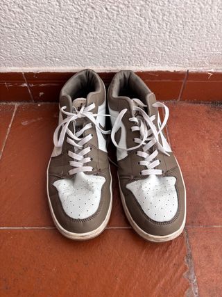 Nike Jordan Talla 44 Marrón y Blanco