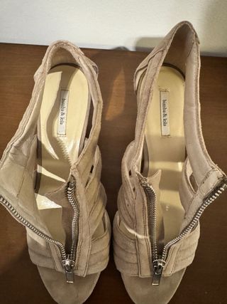 Sandalias Bimba y Lola Beige Tacón