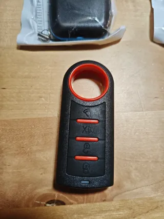 7 mandos para garaje /6 multifrecuencia + 1 de 433