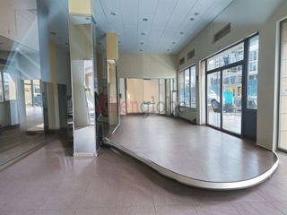 Local comercial en venta en Laviada en Gijón