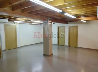 Local comercial en venta en Laviada en Gijón
