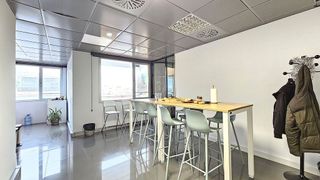 Oficina en alquiler en La Nova Esquerra de l'Eixample en Barcelona