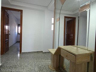 Piso en alquiler en Marxalenes en Valencia