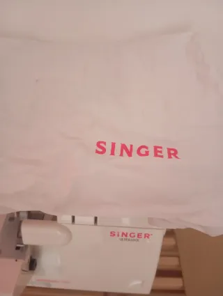 Remalladora Singer Overlock Ultralock