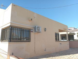 Chalet en venta en Miami Platja - Miami Playa en Mont-Roig del Camp