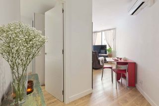 Estudio en alquiler en Sants-Badal en Barcelona