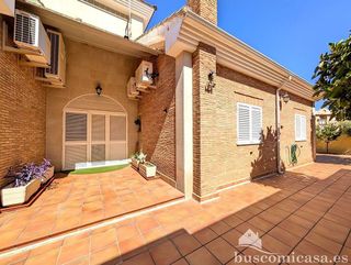 Chalet en venta en Linares