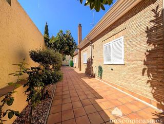 Chalet en venta en Linares
