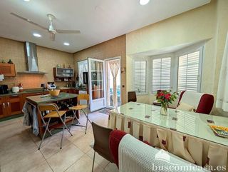 Chalet en venta en Linares